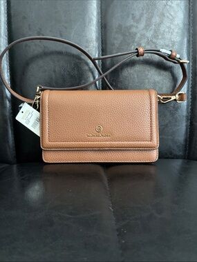 NWT MICHAEL KORS Pebbled Leather Convertible Wallet